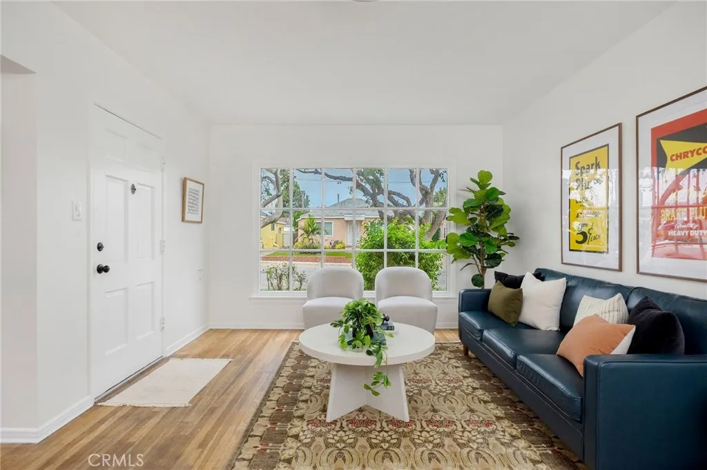 3910 E De Ora Way, Long Beach, California 90815 home-pic-4