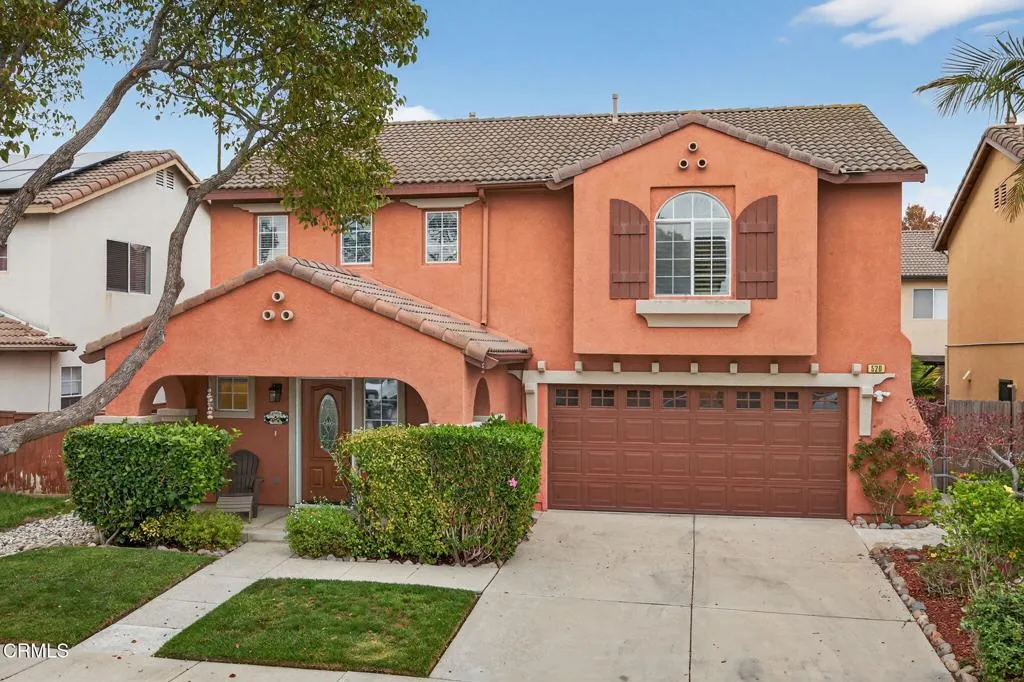 520 Festivo Street, Oxnard, California 93030 home-pic-0