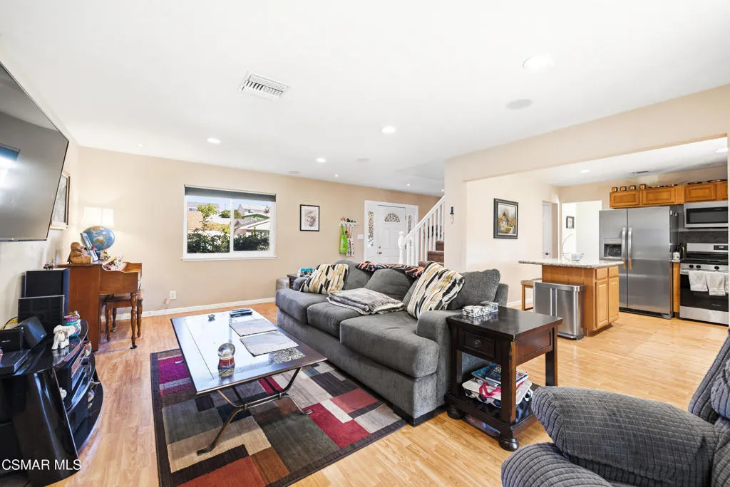 2808 Beaver Avenue, Simi Valley, California 93065 home-pic-12
