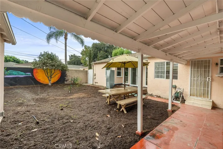 2692 San Francisco Avenue, Long Beach, California 90806