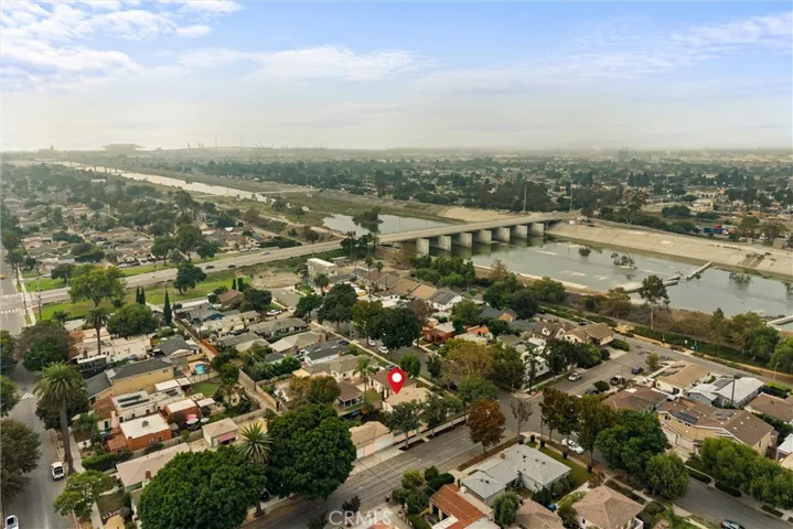 2692 San Francisco Avenue, Long Beach, California 90806