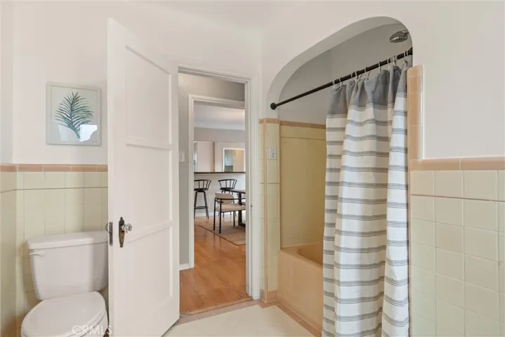 2692 San Francisco Avenue, Long Beach, California 90806