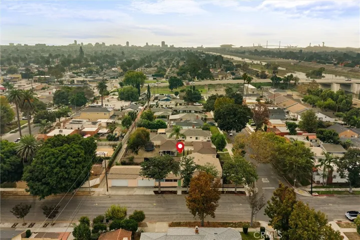 2692 San Francisco Avenue, Long Beach, California 90806