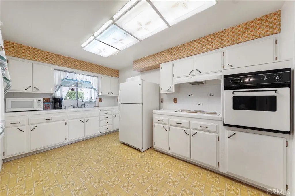29130 Prestwick, Menifee, California 92586 home-pic-2