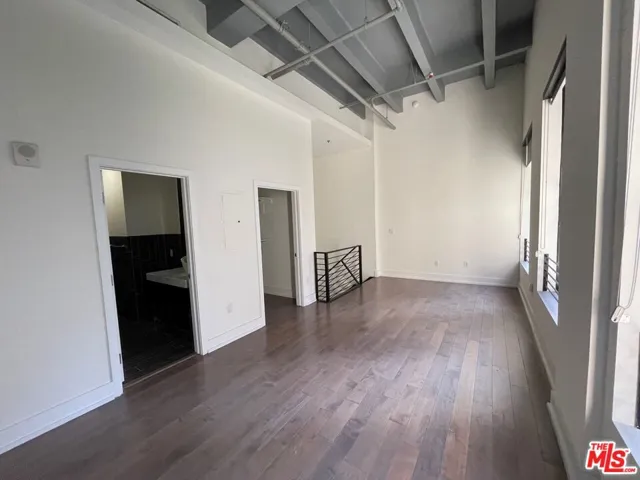727 W 7th Street 304, Los Angeles, California 90017