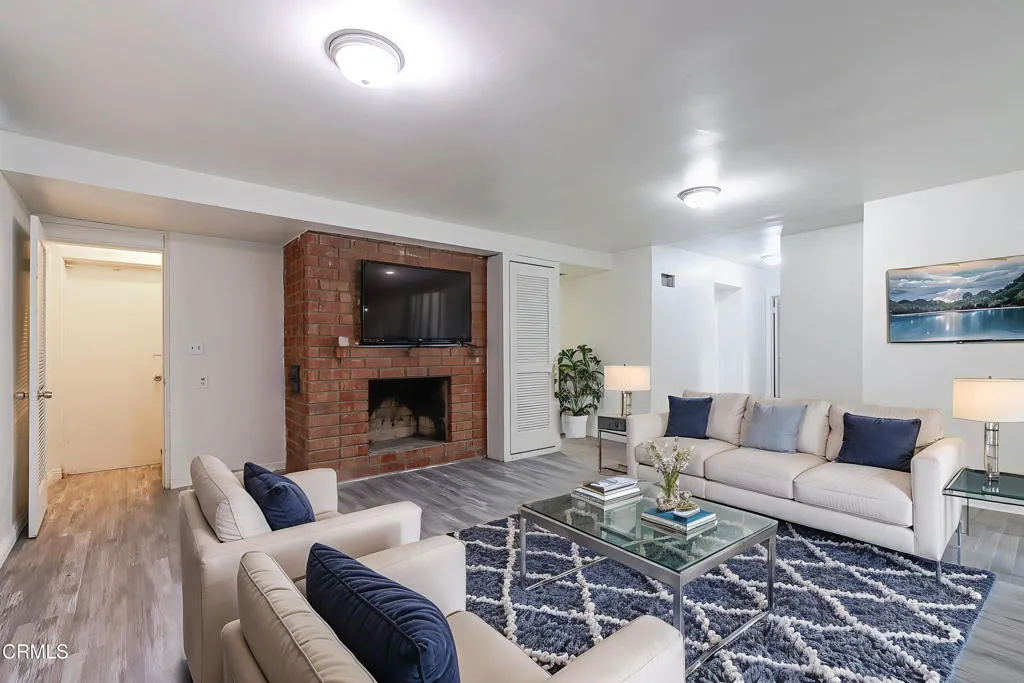 817 E Mountain Street, Glendale, California 91207 home-pic-45