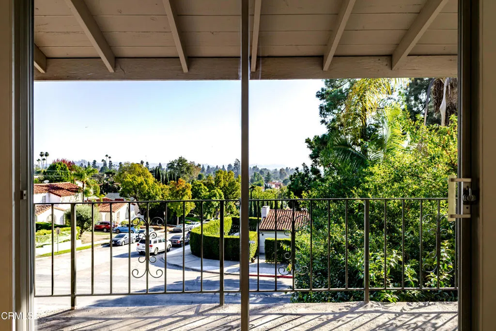 817 E Mountain Street, Glendale, California 91207 home-pic-31