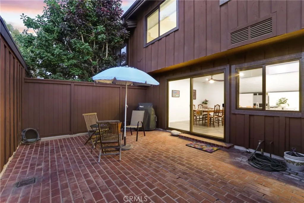 2205 Stonewood Court, San Pedro, California 90732 home-pic-37