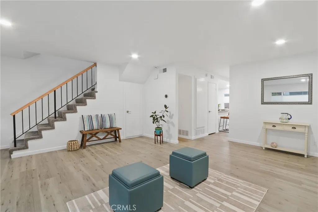2205 Stonewood Court, San Pedro, California 90732 home-pic-7