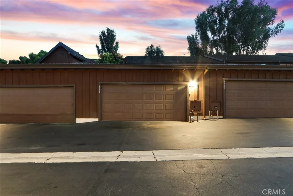 2205 Stonewood Court, San Pedro, California 90732 home-pic-40