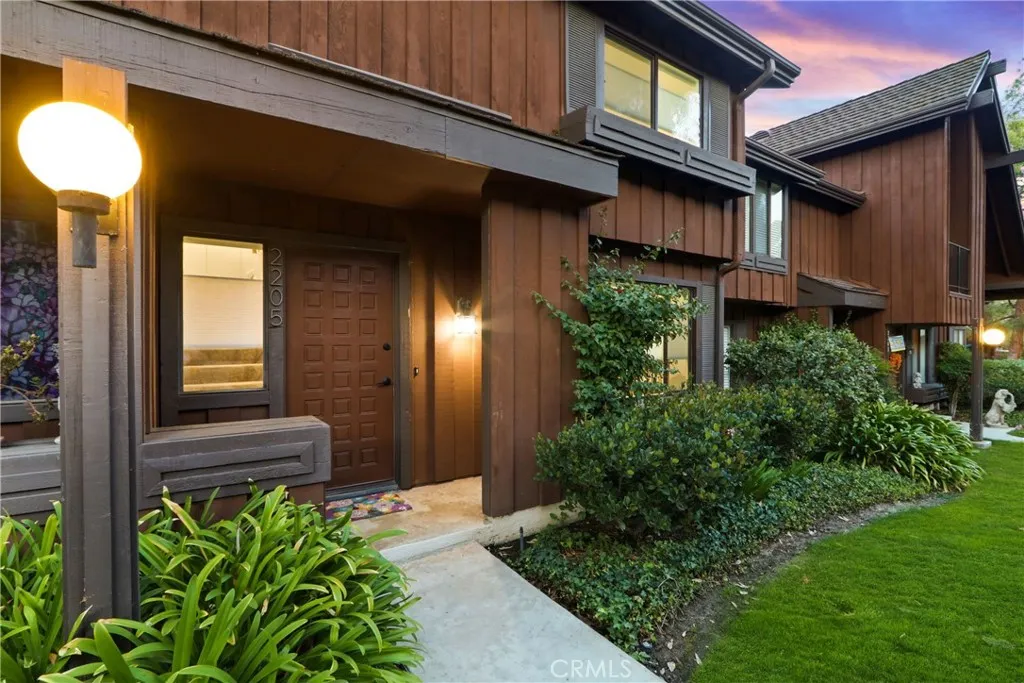 2205 Stonewood Court, San Pedro, California 90732 home-pic-28