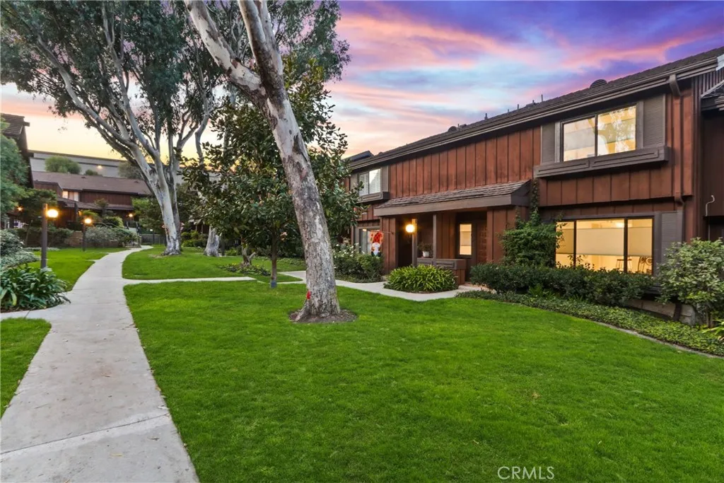 2205 Stonewood Court, San Pedro, California 90732 home-pic-29
