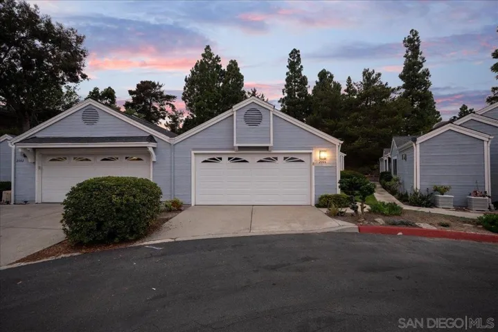 2006 Mountain Vista Way, Oceanside, California 92054