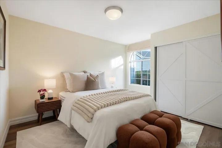2006 Mountain Vista Way, Oceanside, California 92054