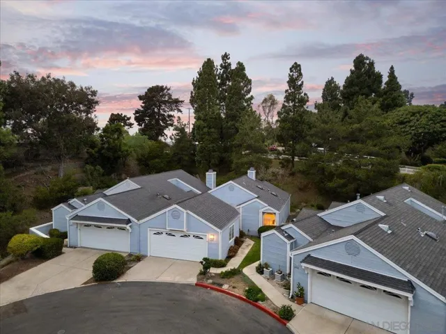 2006 Mountain Vista Way, Oceanside, California 92054
