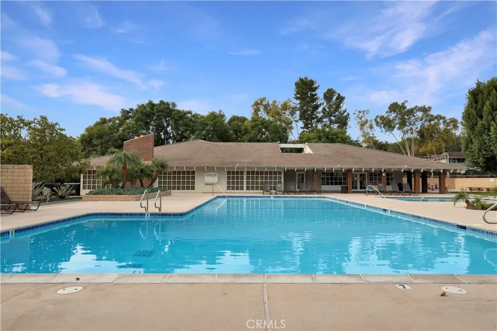 22081 Caminito Amor, Laguna Hills, California 92653 home-pic-29