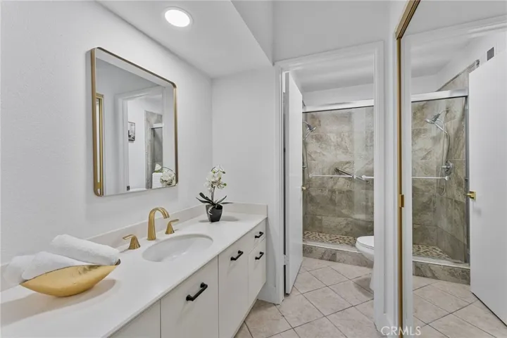 16 Hillrose, Aliso Viejo, California 92656