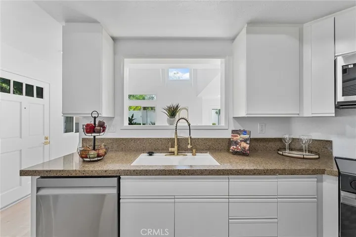 16 Hillrose, Aliso Viejo, California 92656