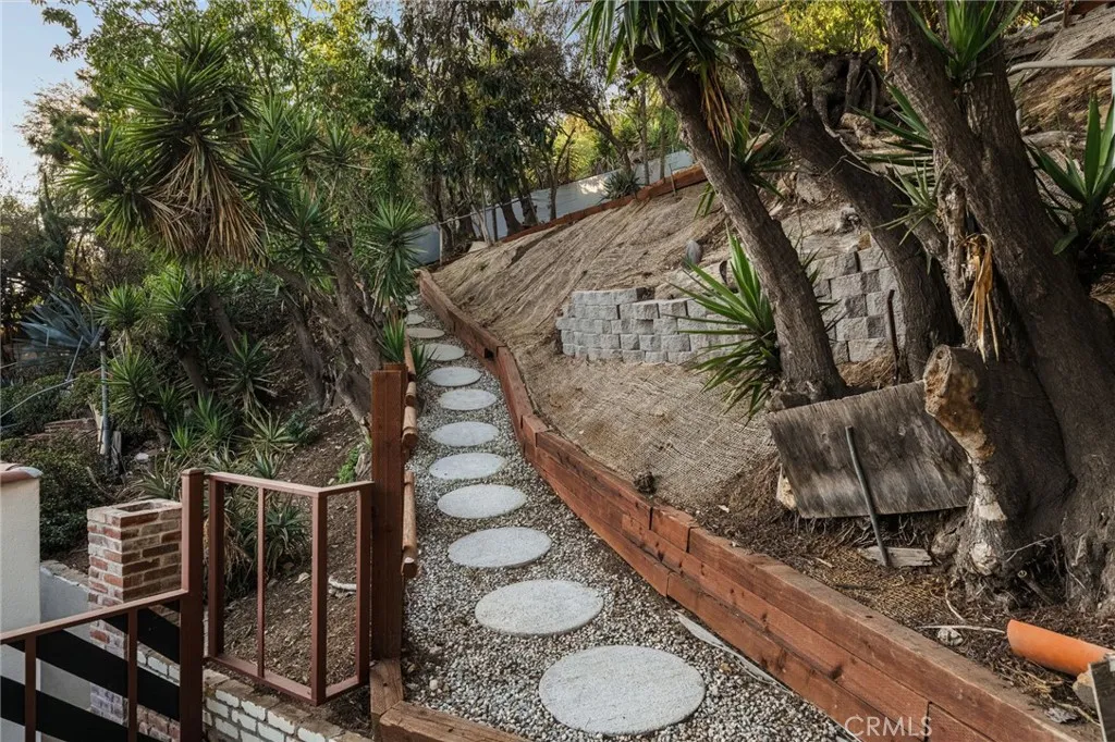 3135 Minnesota, Lincoln Heights, California 90031 home-pic-49