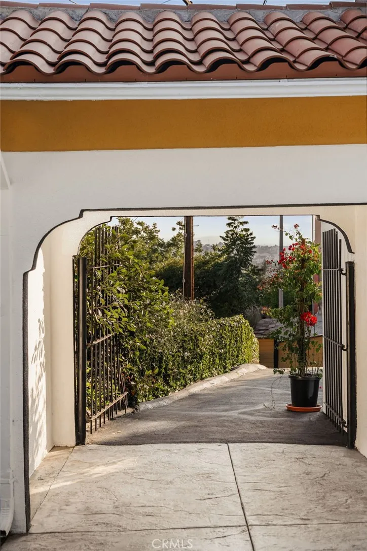 3135 Minnesota, Lincoln Heights, California 90031 home-pic-25