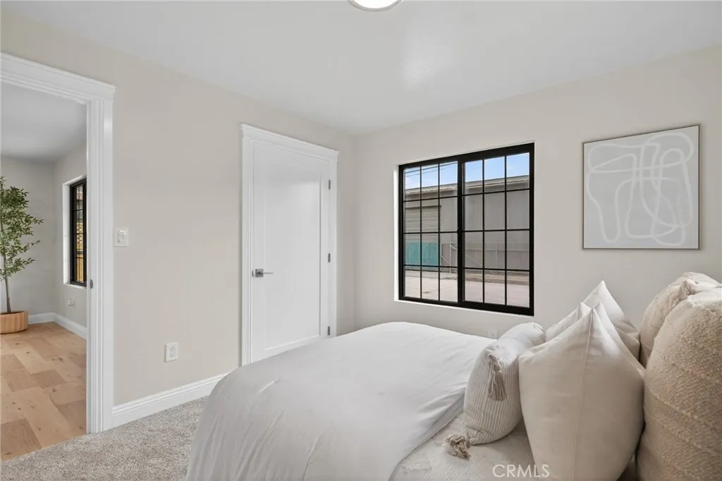 47 W Mcfarlane, Ventura, California 93001 home-pic-15