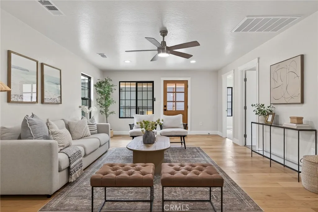 47 W Mcfarlane, Ventura, California 93001 home-pic-8