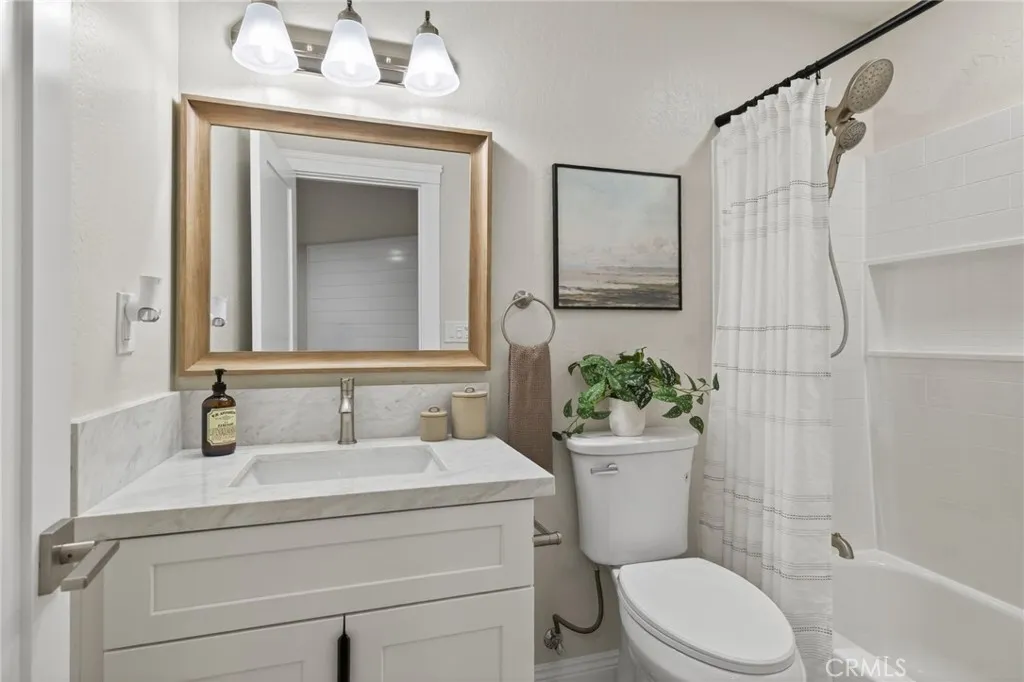 47 W Mcfarlane, Ventura, California 93001 home-pic-16