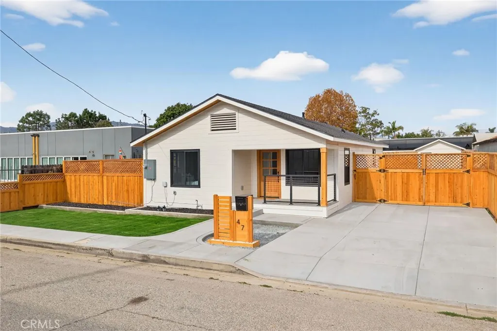 47 W Mcfarlane, Ventura, California 93001 home-pic-1