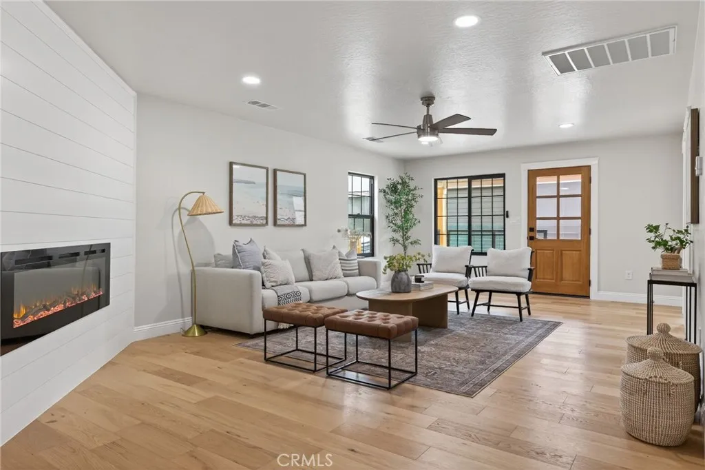 47 W Mcfarlane, Ventura, California 93001 home-pic-9