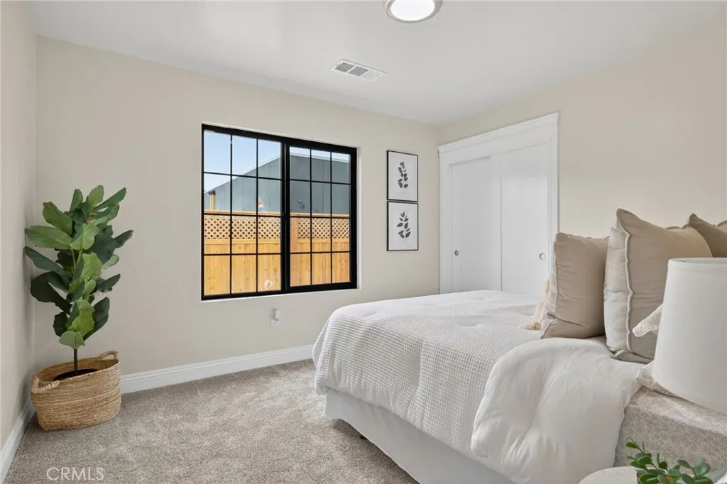 47 W Mcfarlane, Ventura, California 93001 home-pic-18