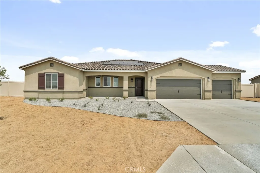14892 White Sage, Apple Valley, California 92307 home-pic-1