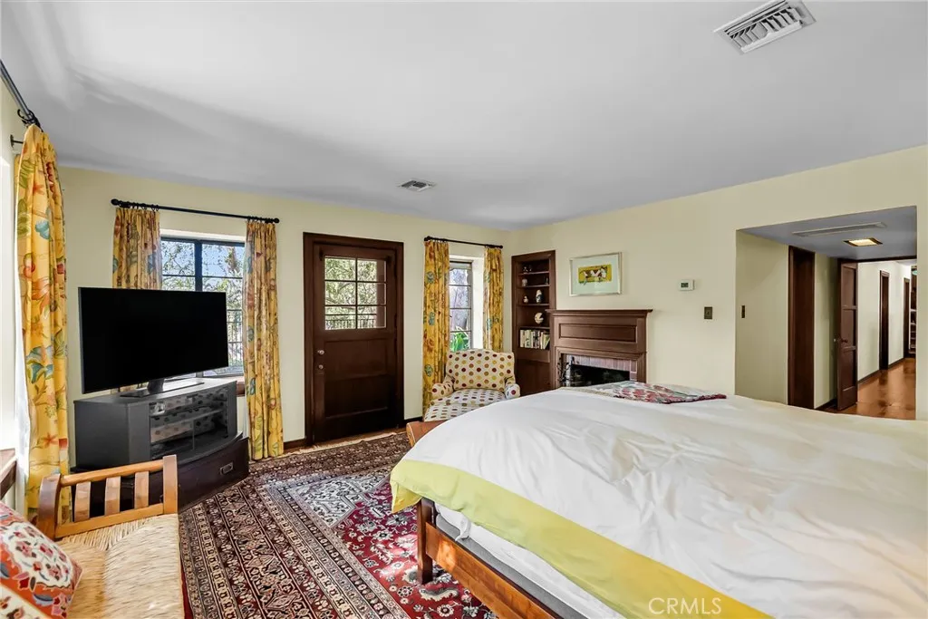 6146 Hawarden Drive, Riverside, California 92506 home-pic-36