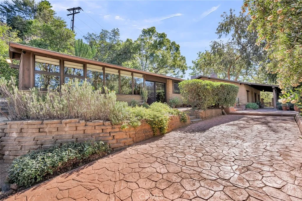 6146 Hawarden Drive, Riverside, California 92506 home-pic-7