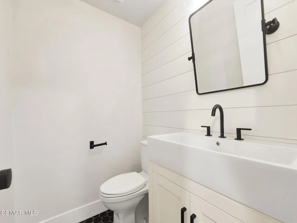 17032 Cotter Place, Encino, California 91436 home-pic-15