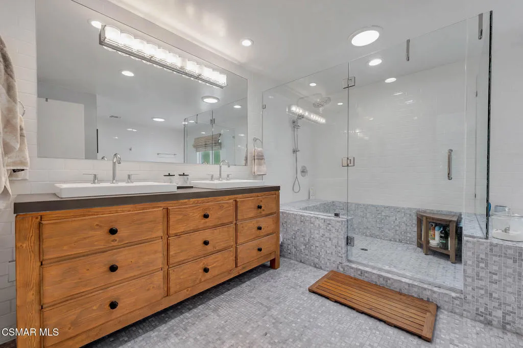 17032 Cotter Place, Encino, California 91436 home-pic-12