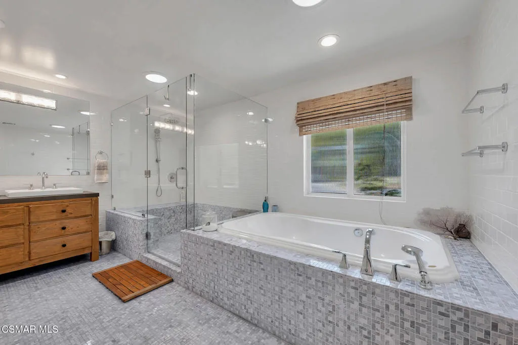 17032 Cotter Place, Encino, California 91436 home-pic-11