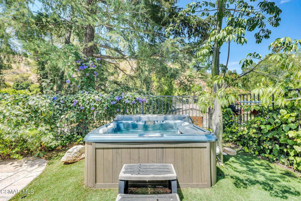 17032 Cotter Place, Encino, California 91436 home-pic-22