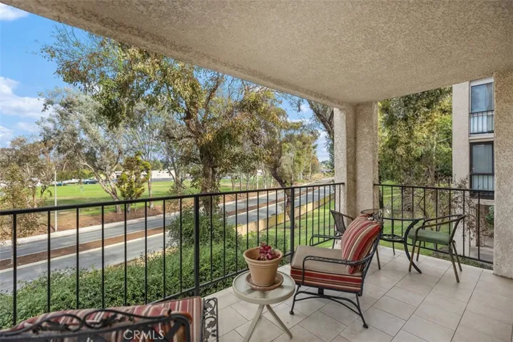 2 separate patio entrances