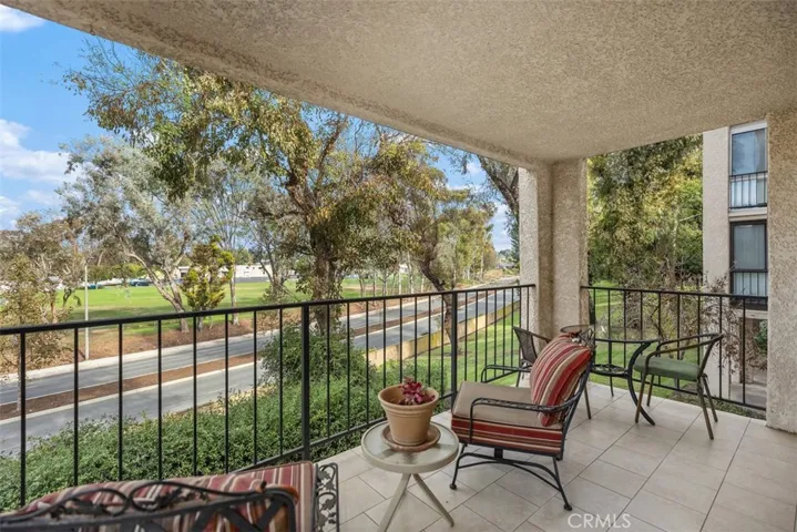 2 separate patio entrances