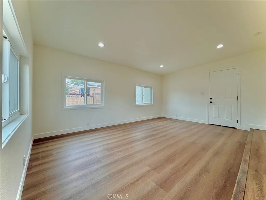 10160 Columbine, Montclair, California 91763 home-pic-9