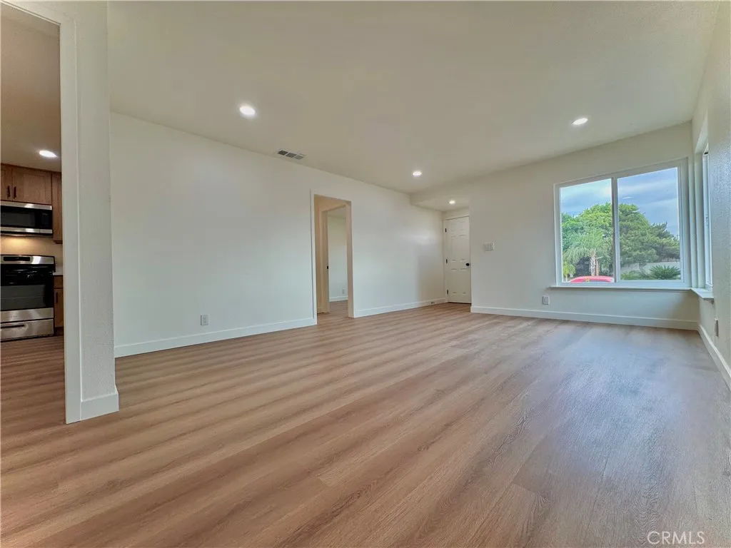 10160 Columbine, Montclair, California 91763 home-pic-3