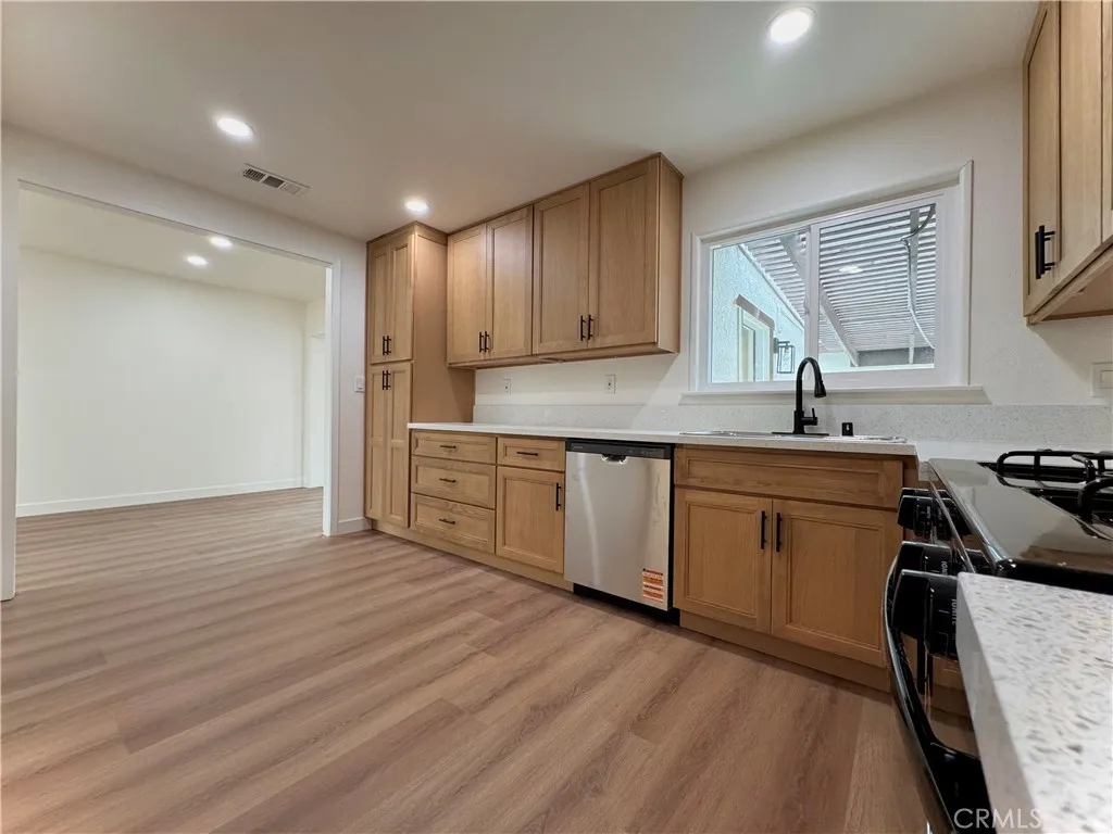10160 Columbine, Montclair, California 91763 home-pic-7