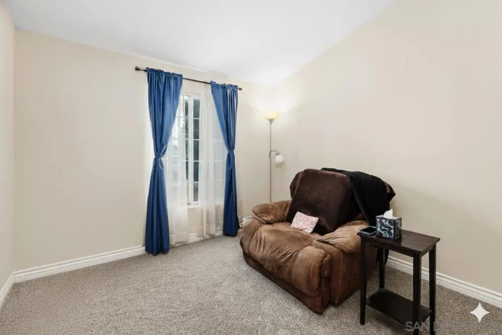 3691 Gracia Paseo, Spring Valley, California 91977 home-pic-13