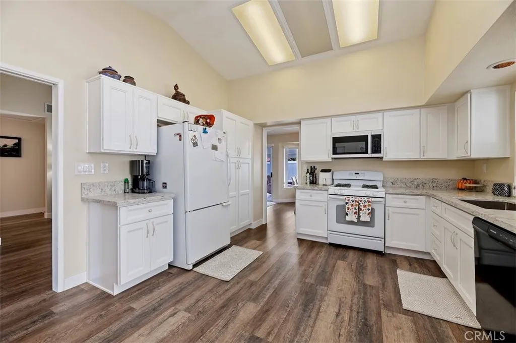 29497 Dorsey, Menifee, California 92586 home-pic-5