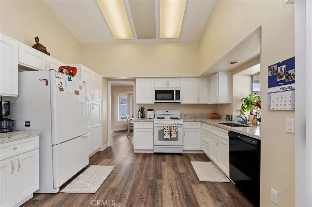 29497 Dorsey, Menifee, California 92586 home-pic-6