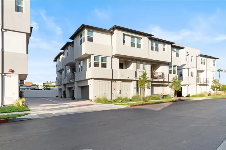 Located on a quiet street close to freeways and parks