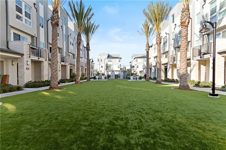 BBQ/Picnic Area perfect for gatherings in california sunshine