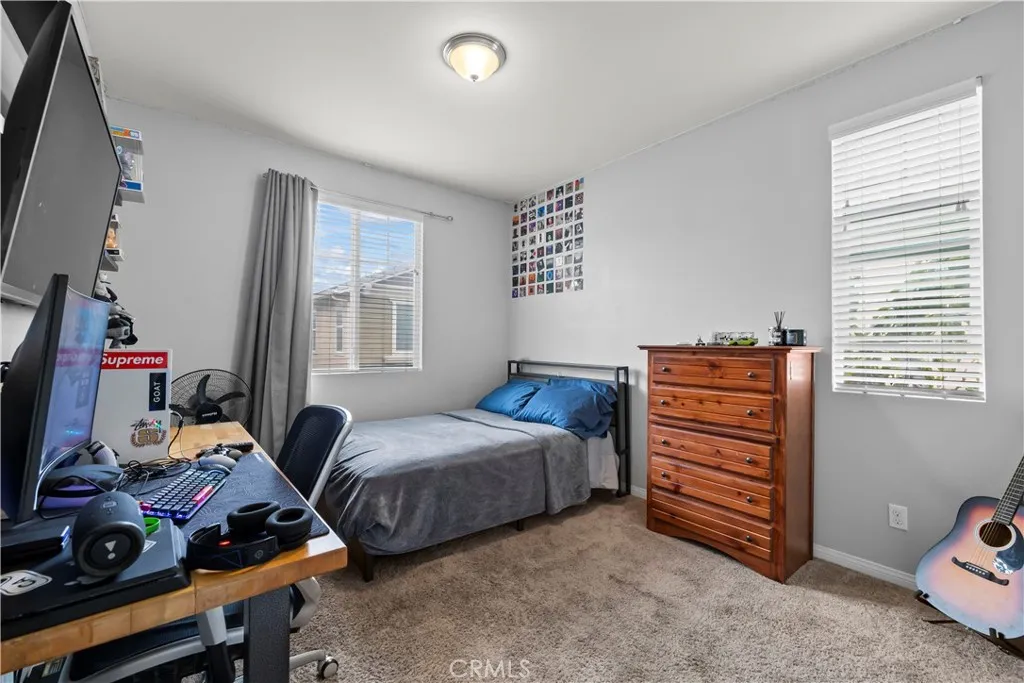 692 S Brampton, Rialto, California 92376 home-pic-13