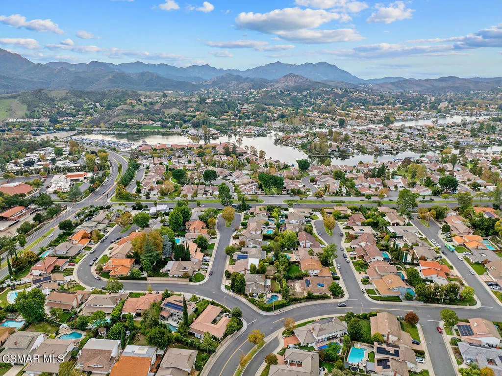 31944 Doverwood Court, Westlake Village, California 91361 home-pic-41