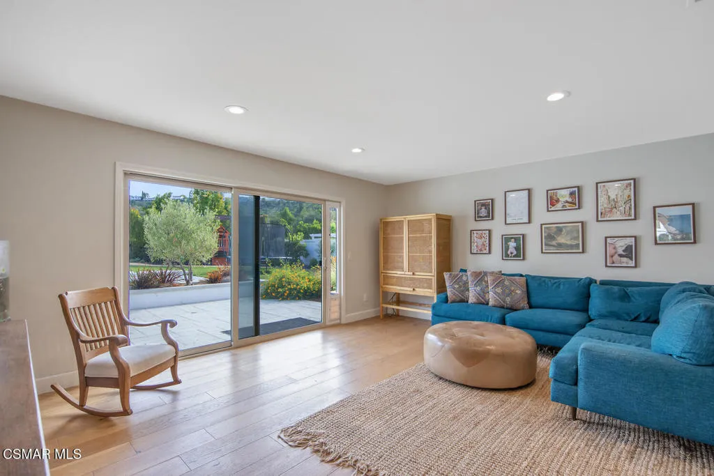 31944 Doverwood Court, Westlake Village, California 91361 home-pic-17